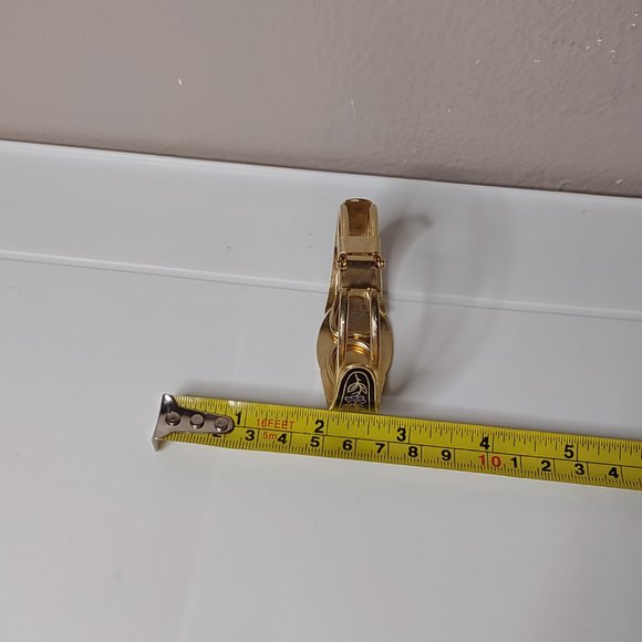 Very Pretty 6 3/4 Inch Hinged Rose Bracelet - Picture 6 of 9